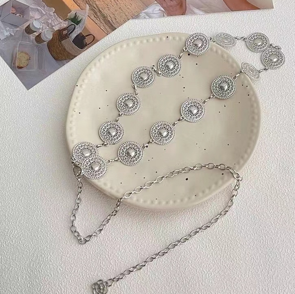 Vintage Metal Chain Belt Skirt with Decorative Waist Belt